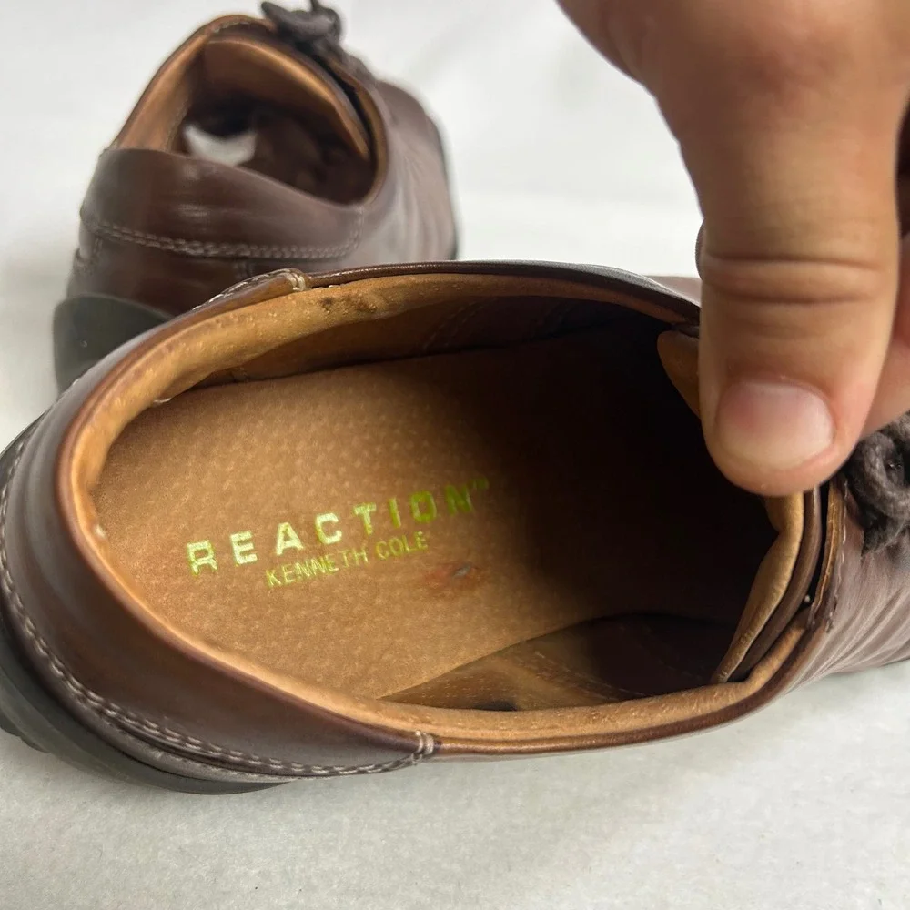 Business Casual Kenneth Cole Mens 9.5 Brown Leather Stitched Pleat Oxford Shoes‎